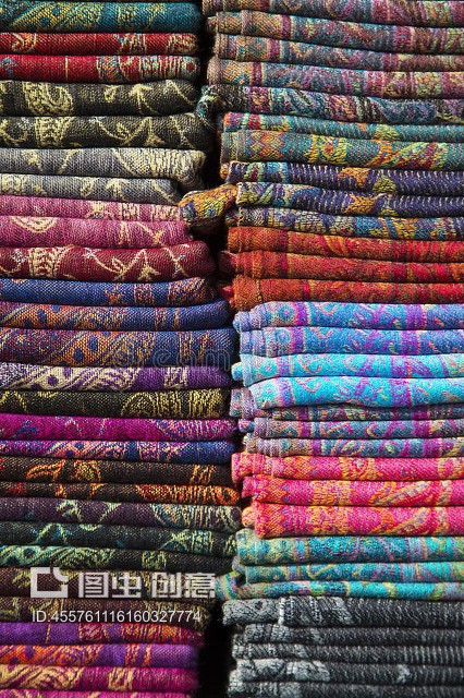 市場上的紡織品 針織品的獨(dú)特魅力與多樣化應(yīng)用